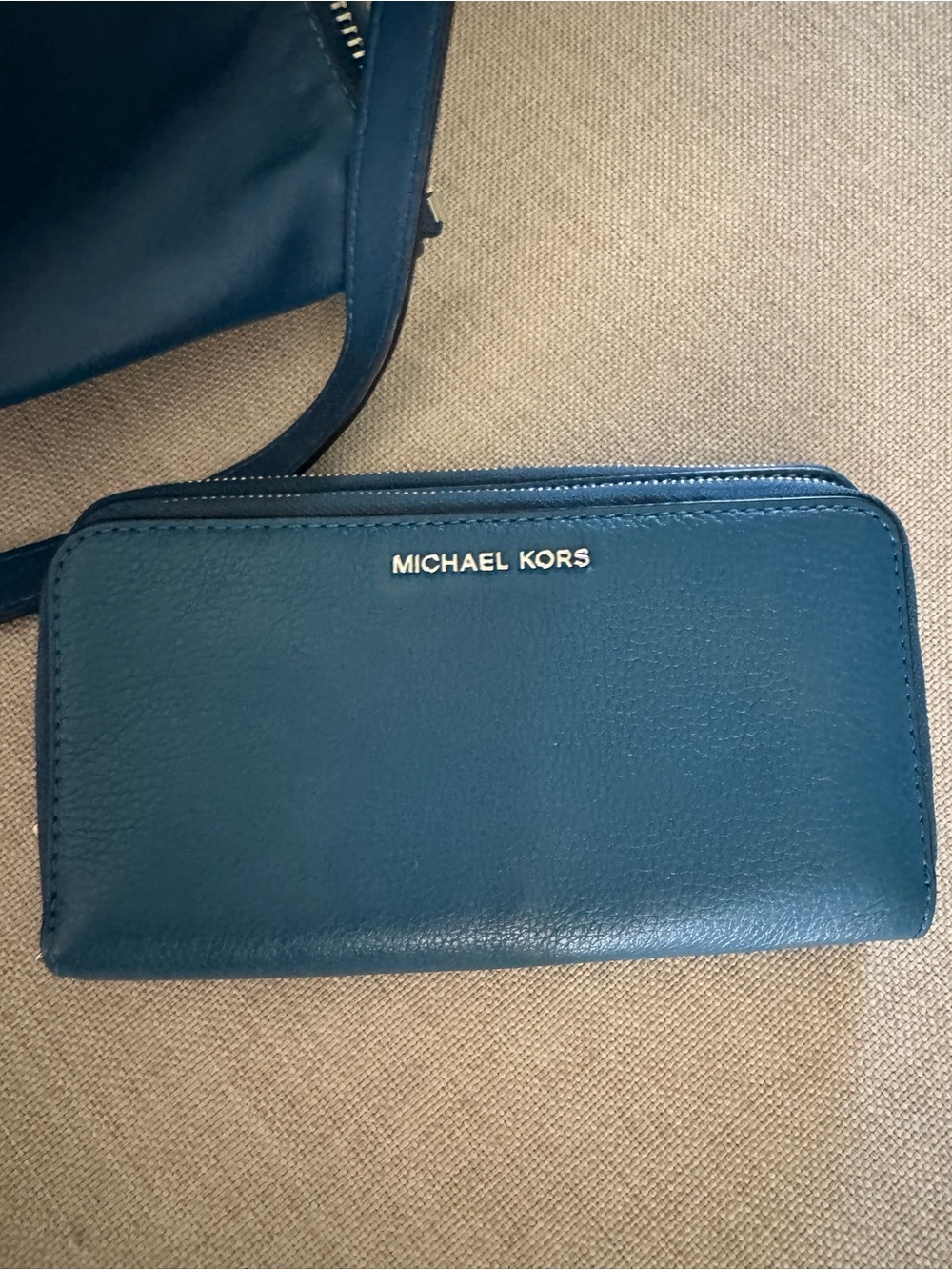 Michael Kors Blue Leather Tote with Matching Wallet - Picture 2 of 16